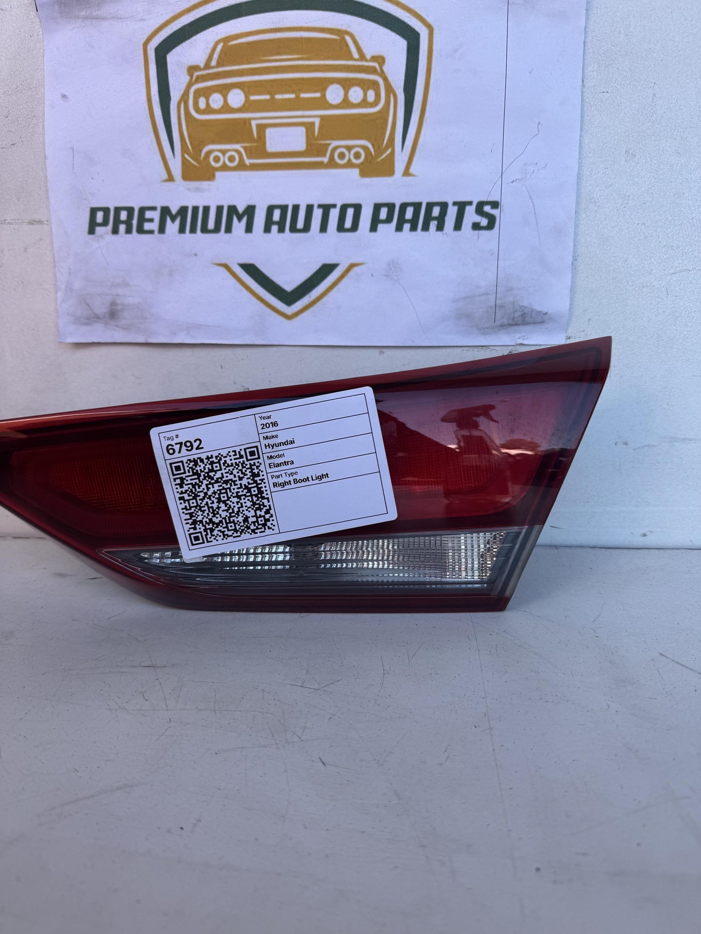 2016  AD Right Boot Light