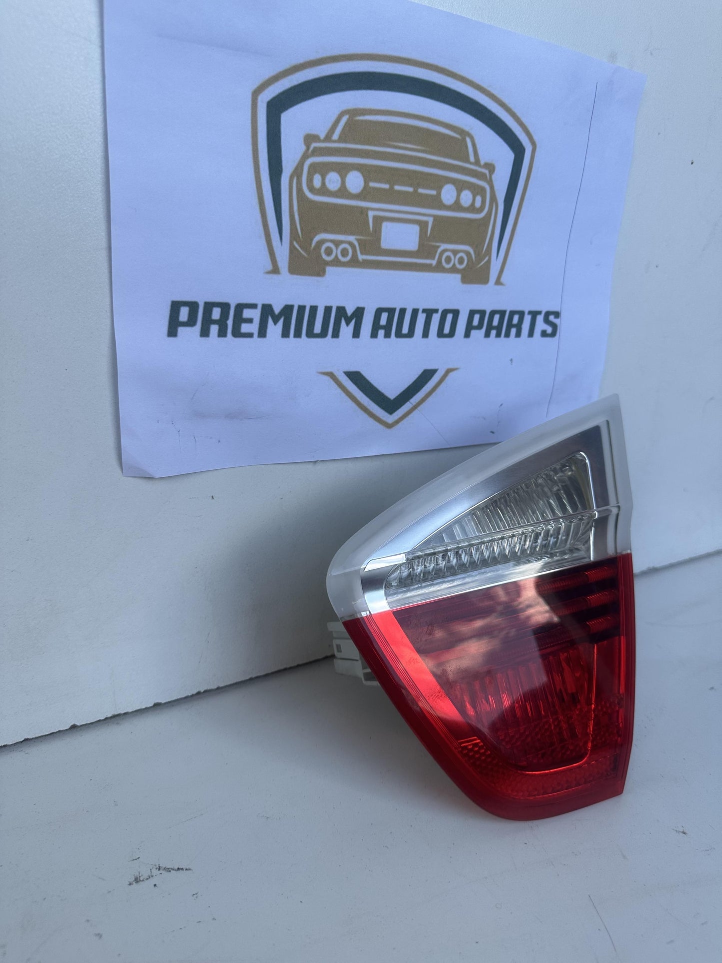 2006   Right Boot Light