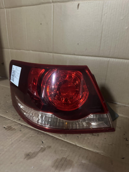 2007   Left Taillight