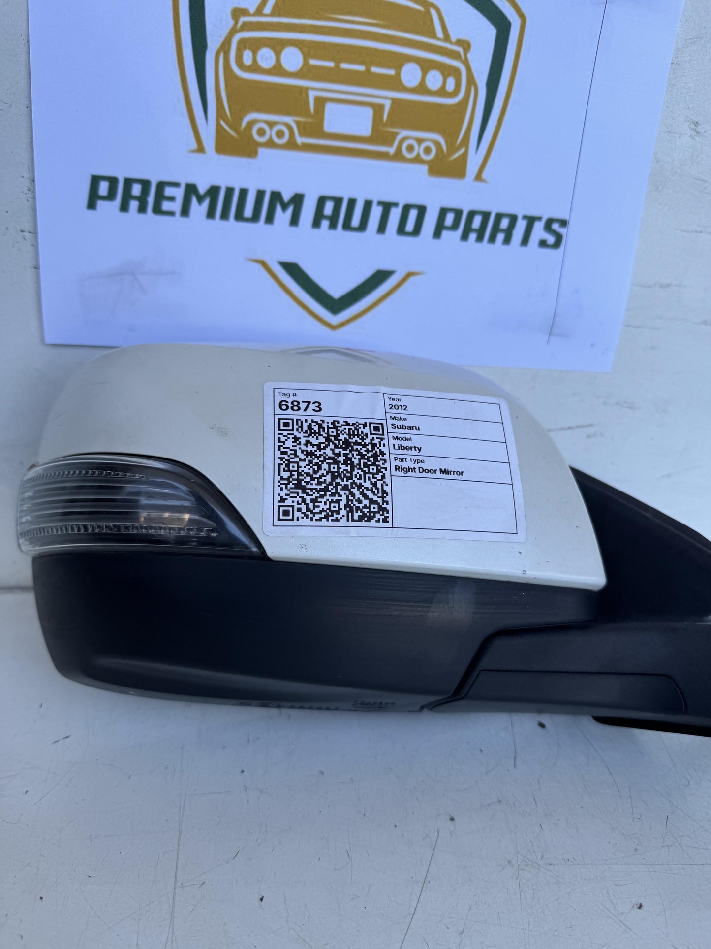 2012  V BM Right Door Mirror