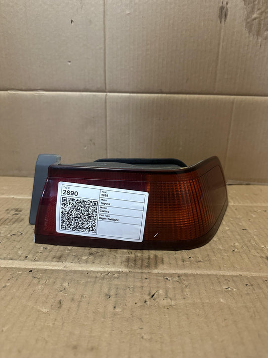 1998  XV20 Right Taillight