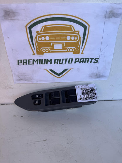 2001  J100 Right Front Window Switch