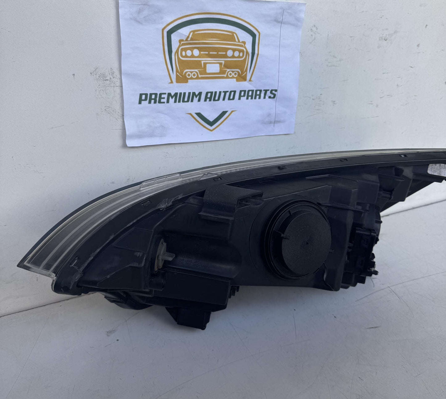 2015  UB Right Headlight