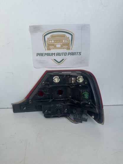 1996   Left Taillight