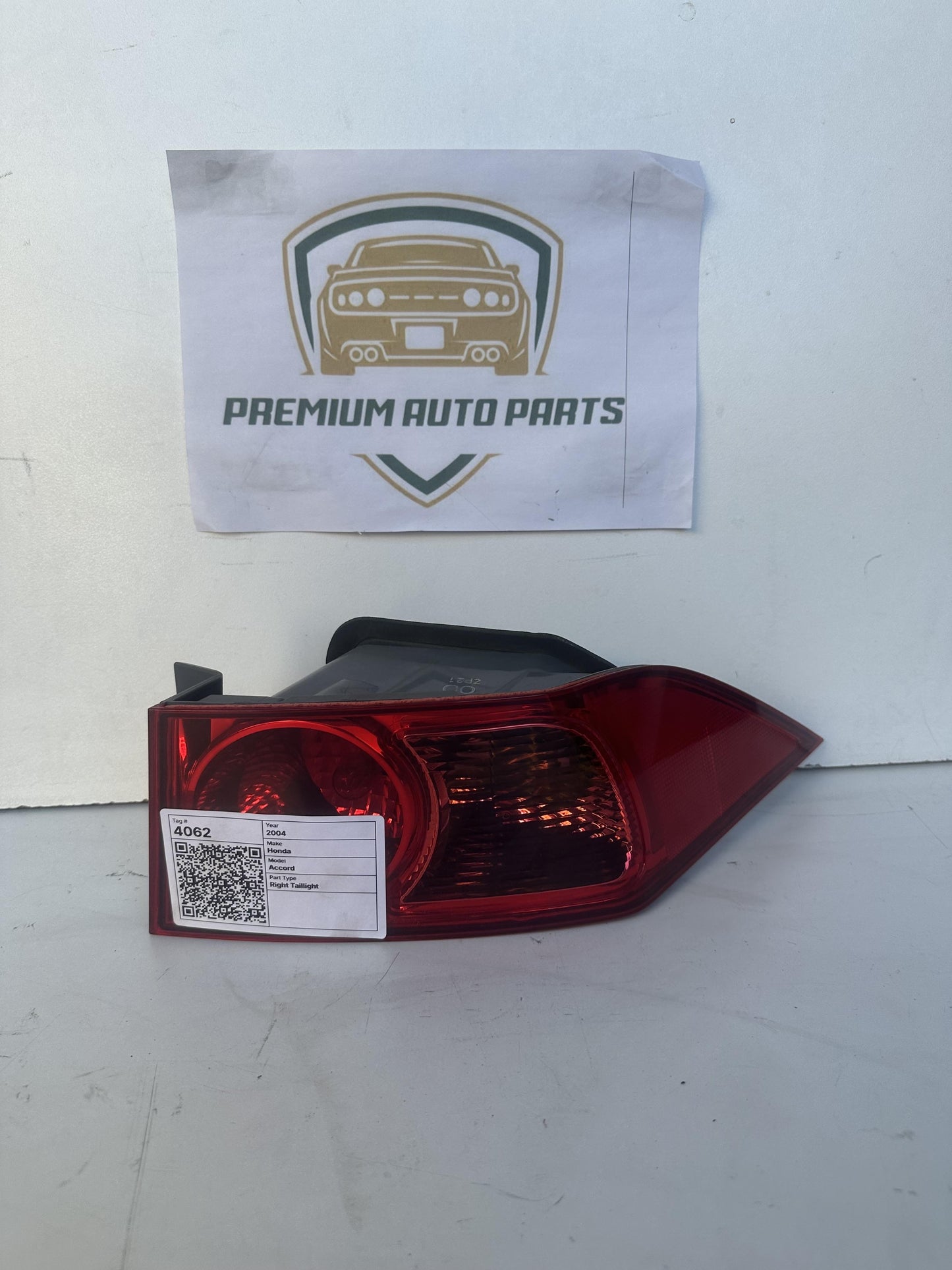 2004   Right Taillight