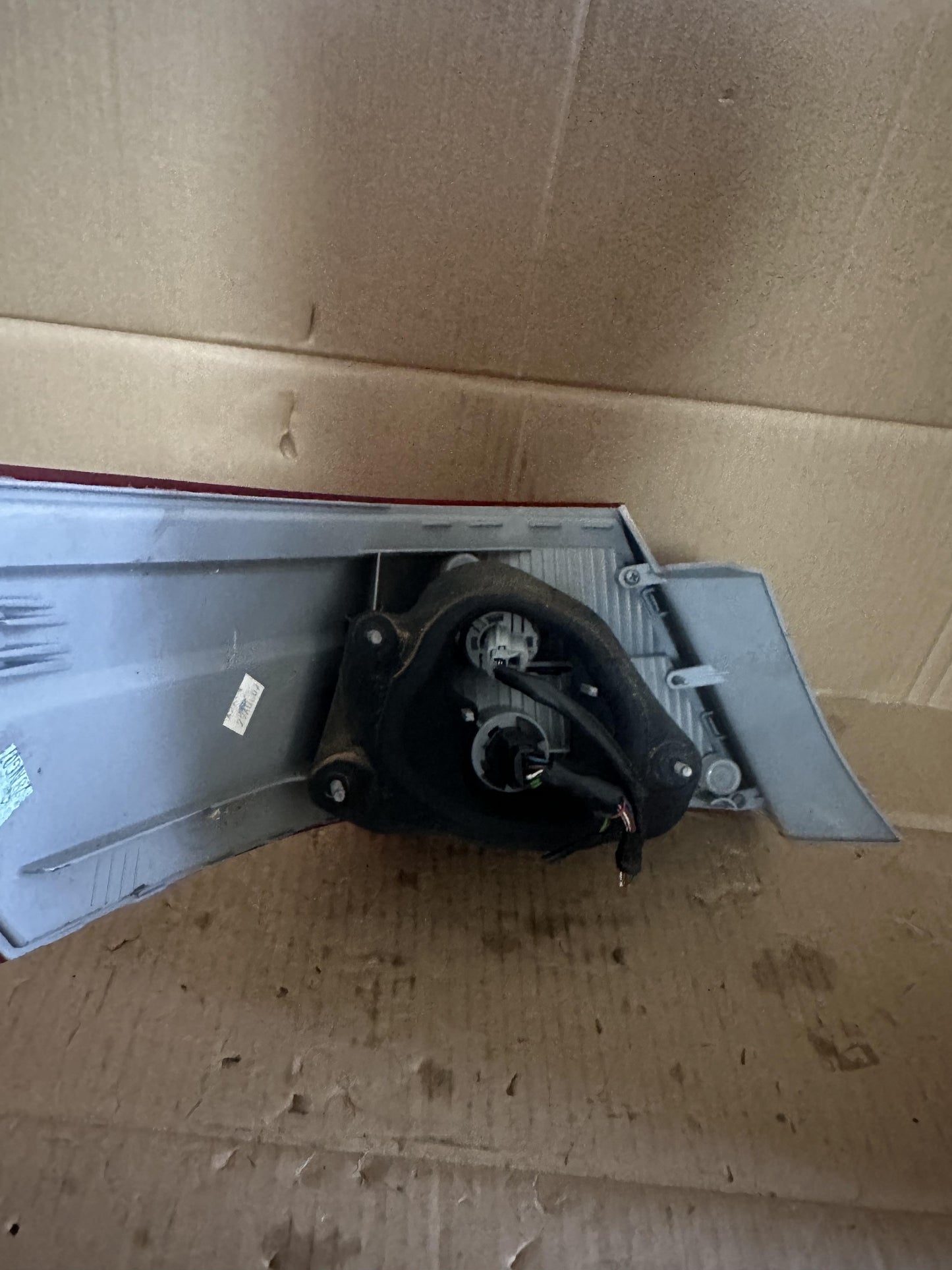 2007  XV40 Right Taillight