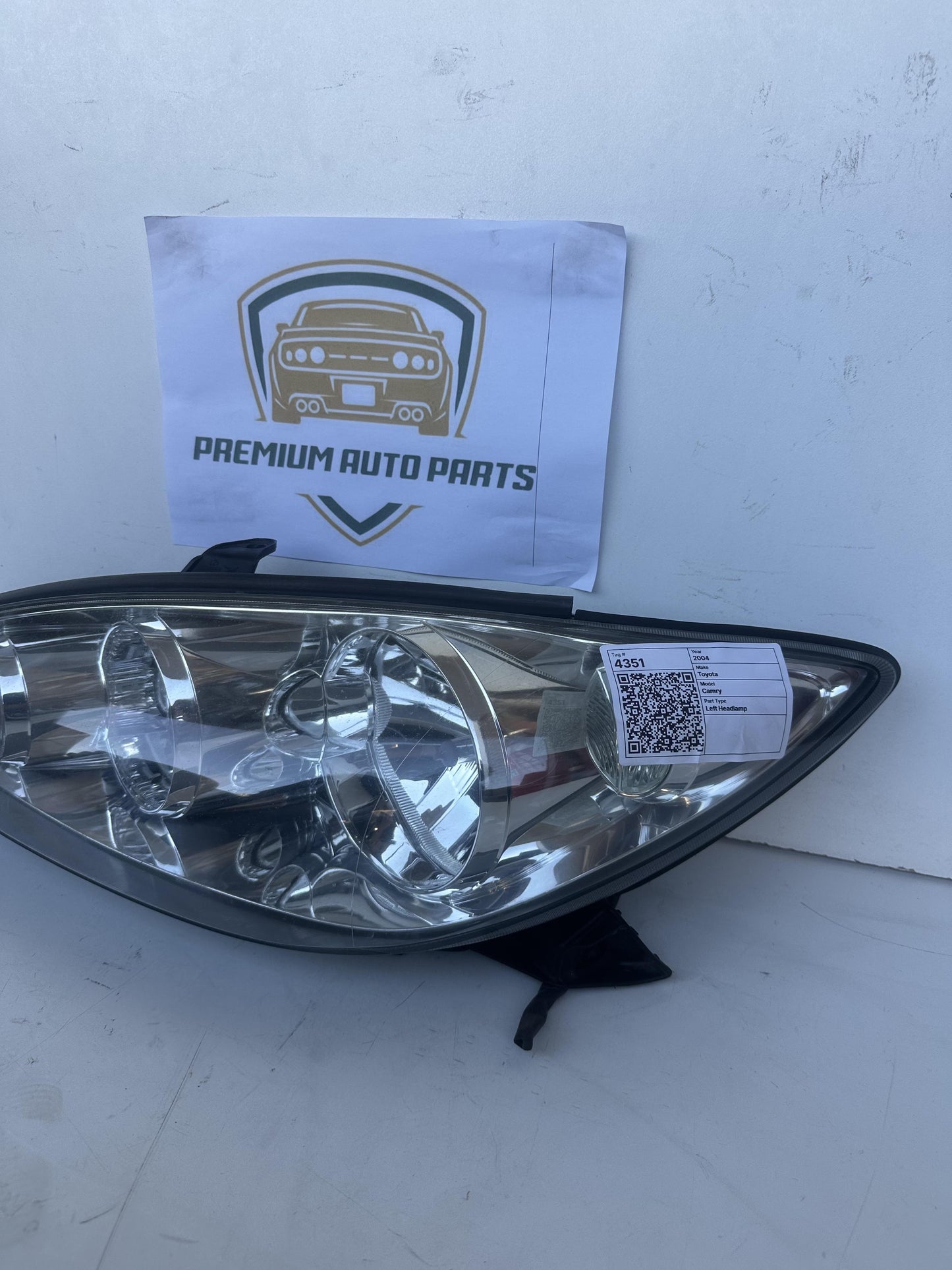 2004  V30 Left Headlight