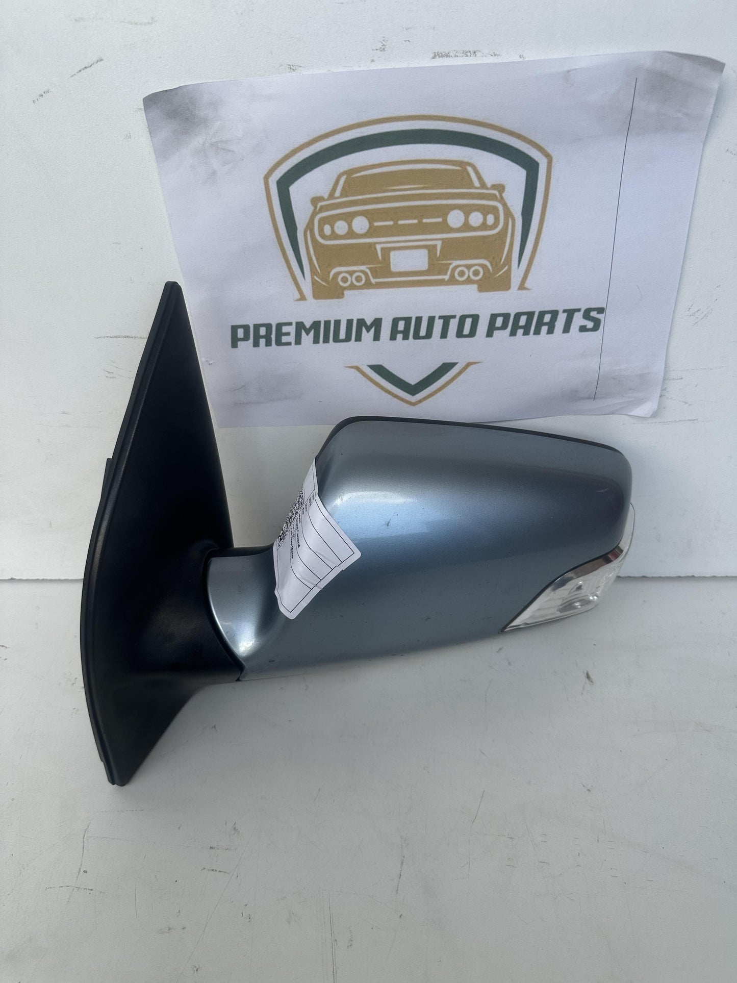 2014  VQ Left Door Mirror