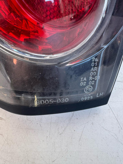 2004 Holden Commodore Left Taillight