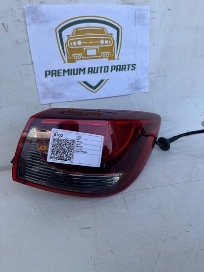 2015   Right Taillight