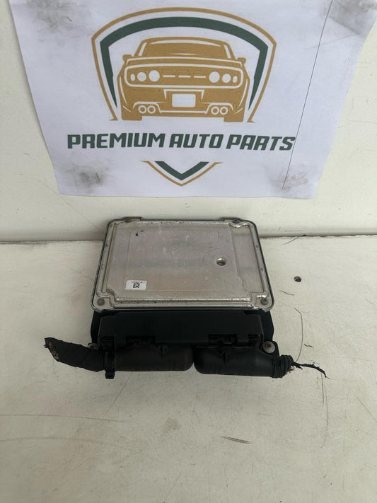 2012 Volkswagen Amarok Engine ECU