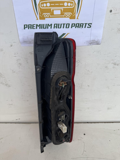 2007   Left Taillight
