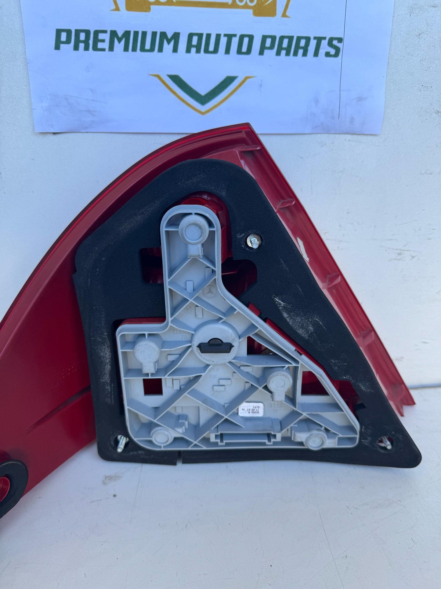 2005   Right Taillight