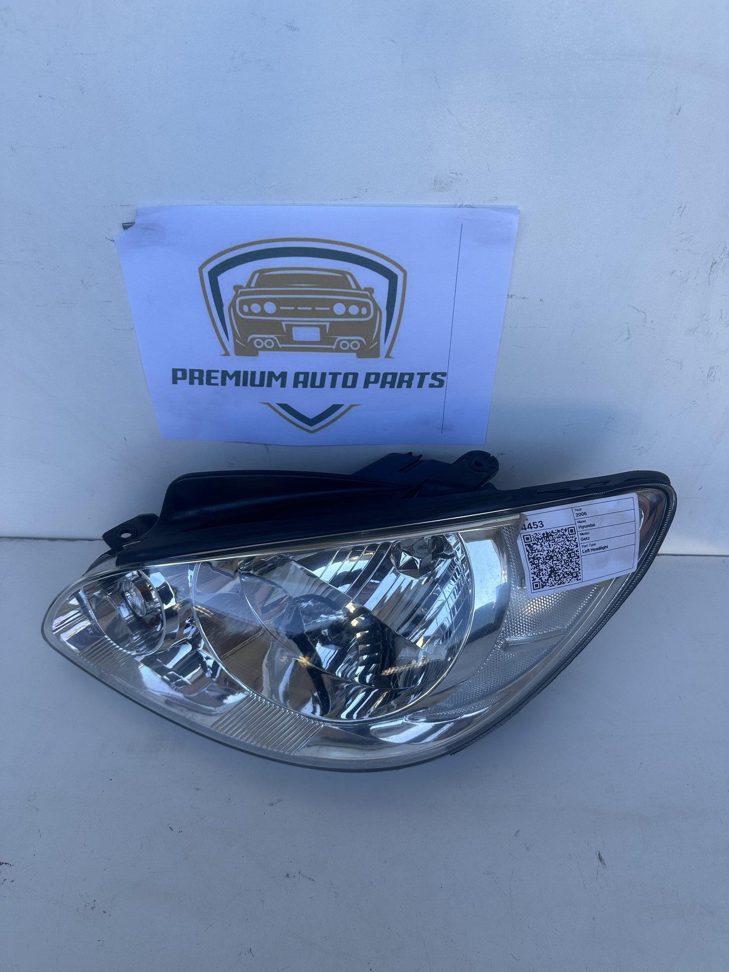 2006   Left Headlight