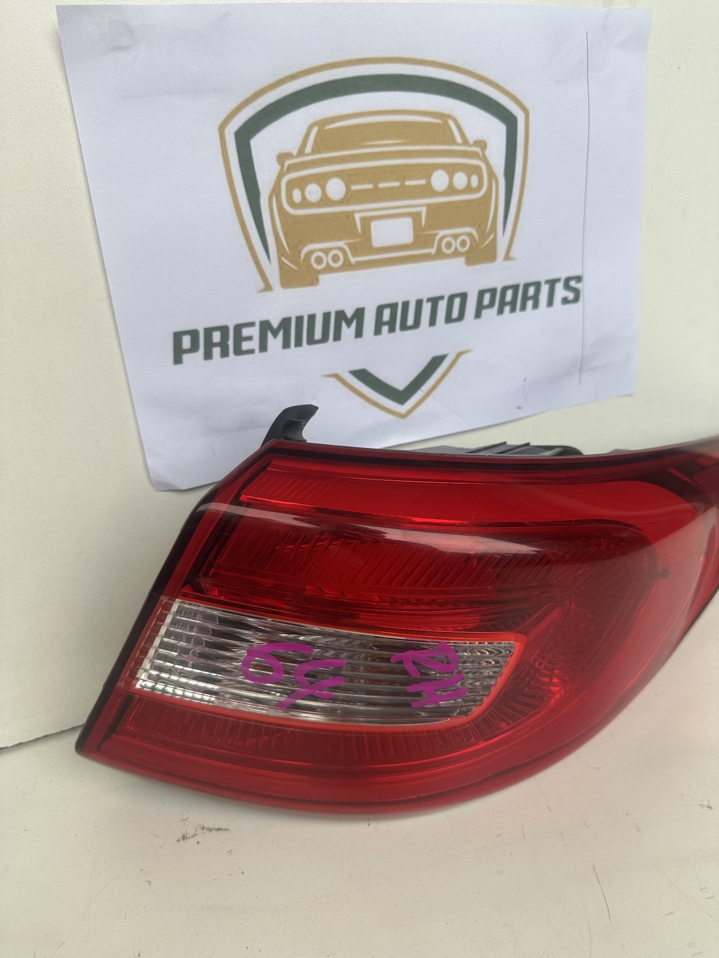 2016  LF Right Taillight