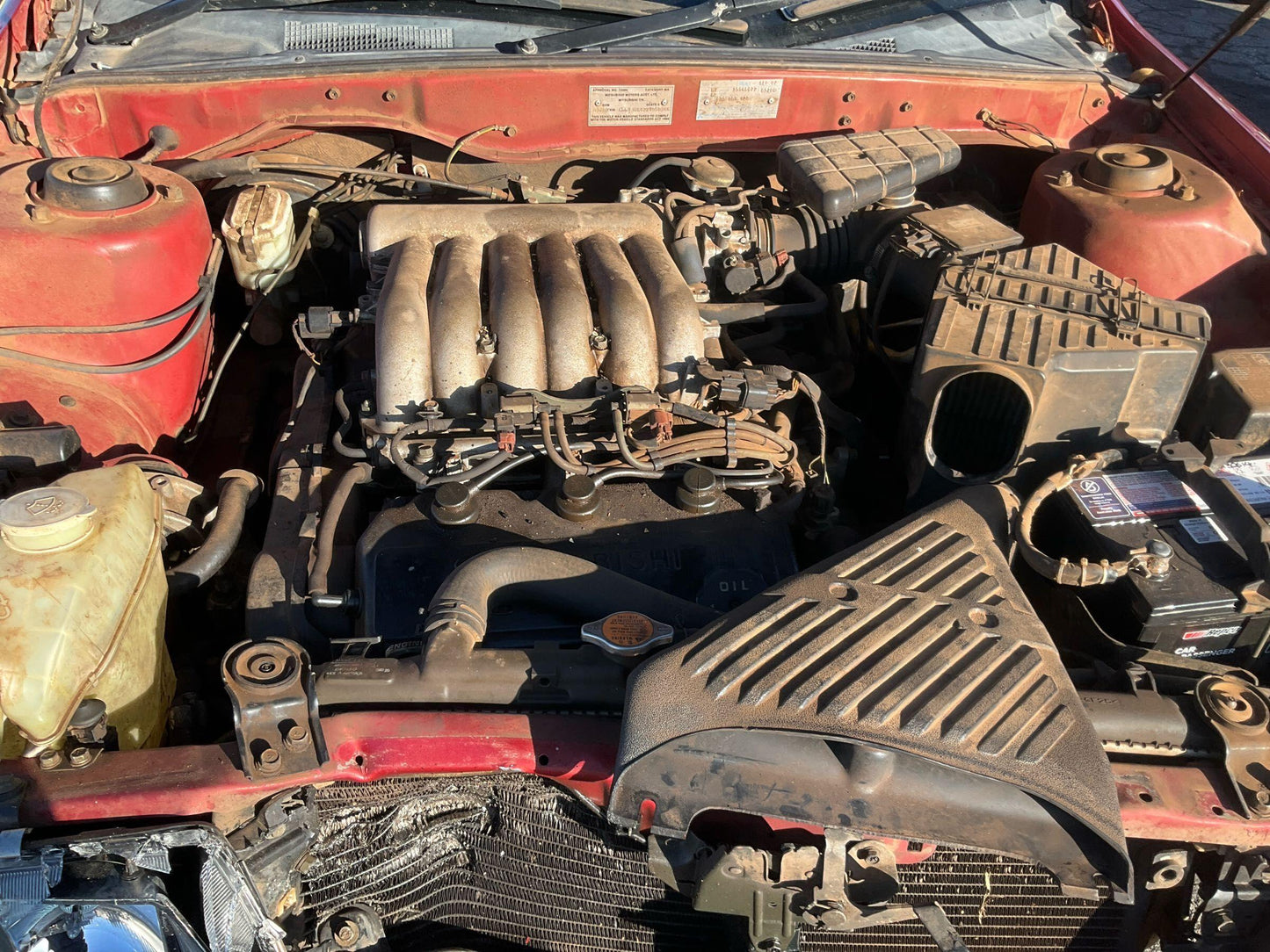 Mitsubishi 
Magna