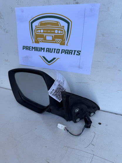 2012  V BM Left Door Mirror