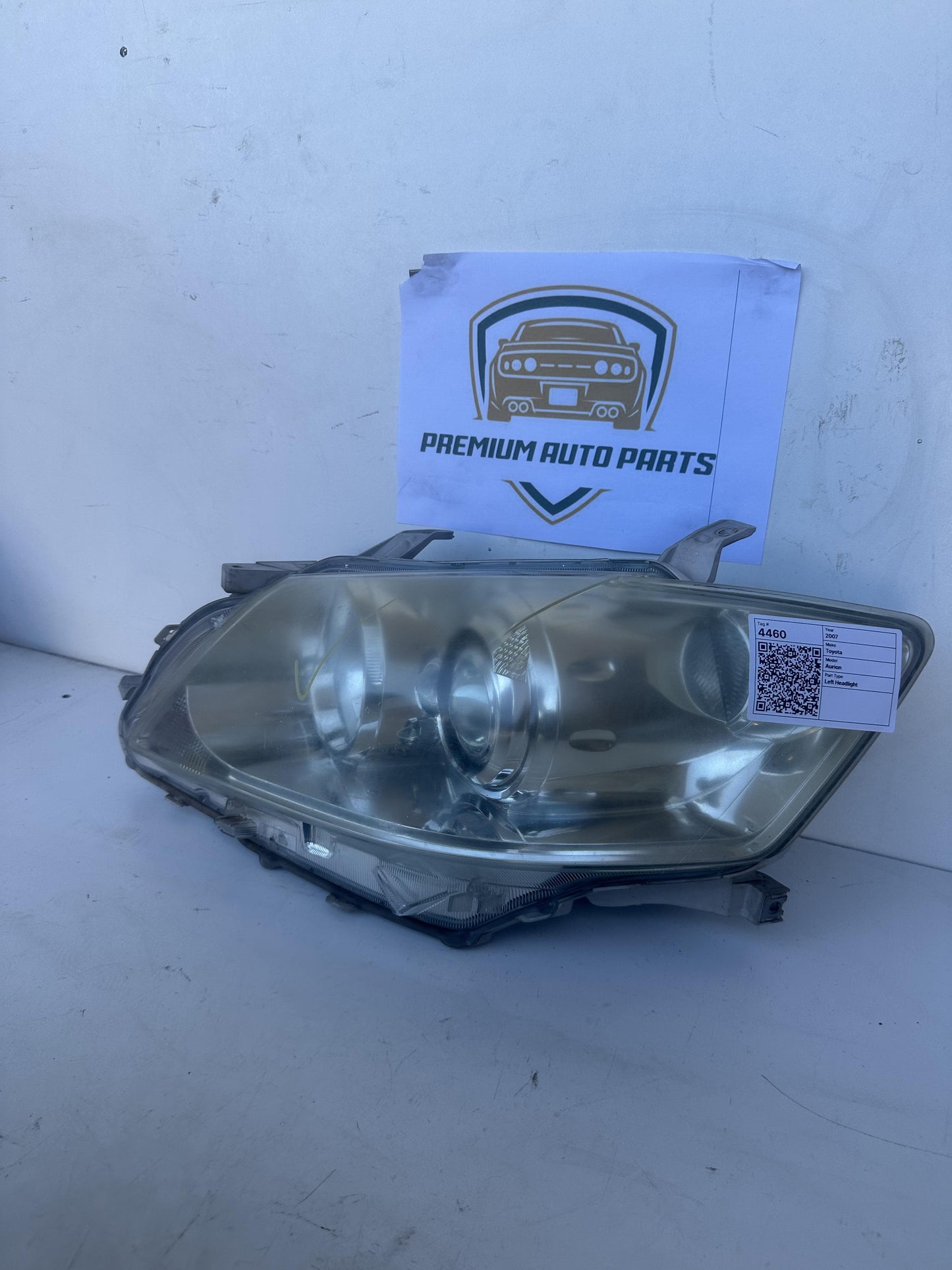 2007  V40 Left Headlight