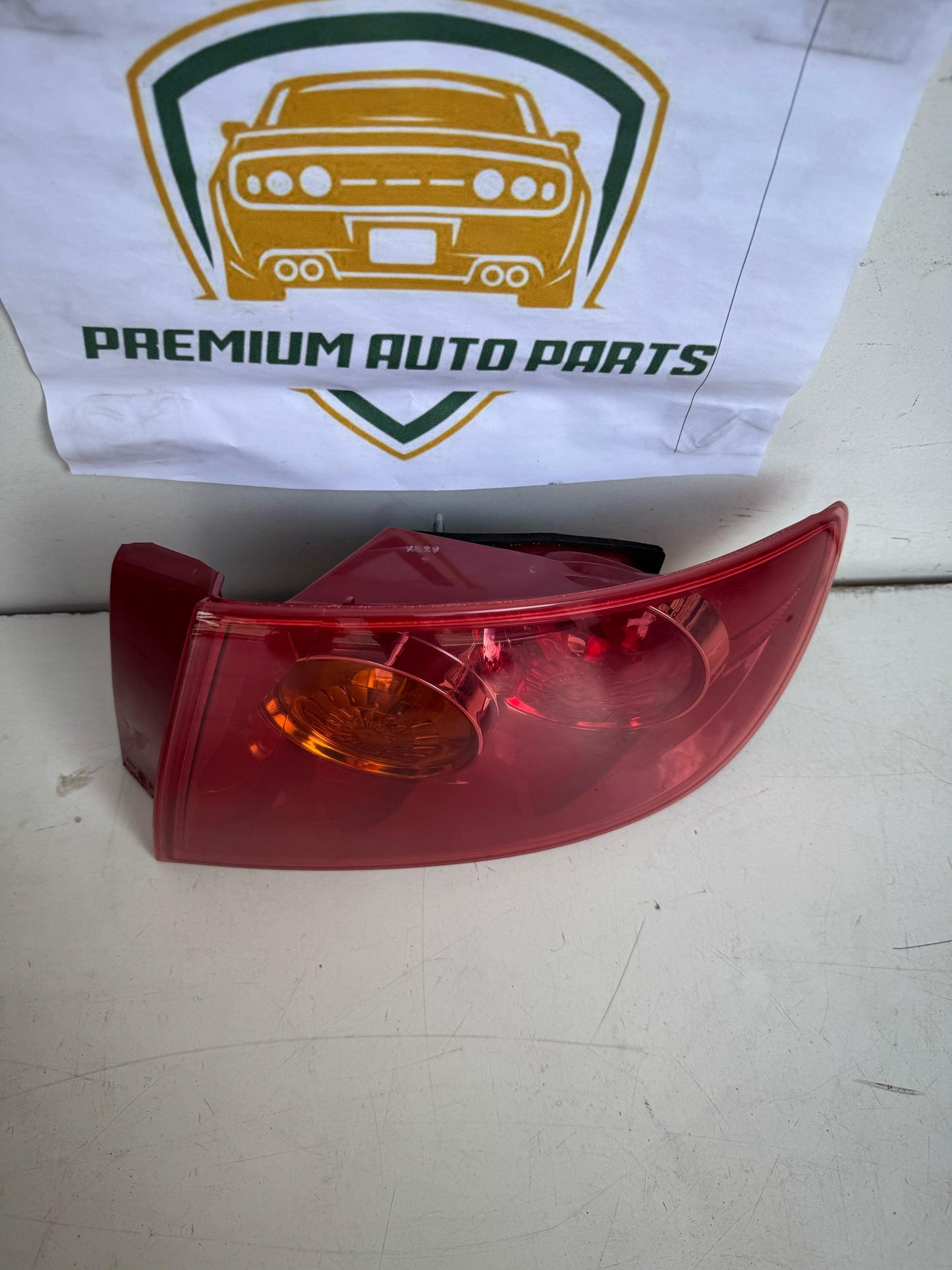 2005   Right Taillight
