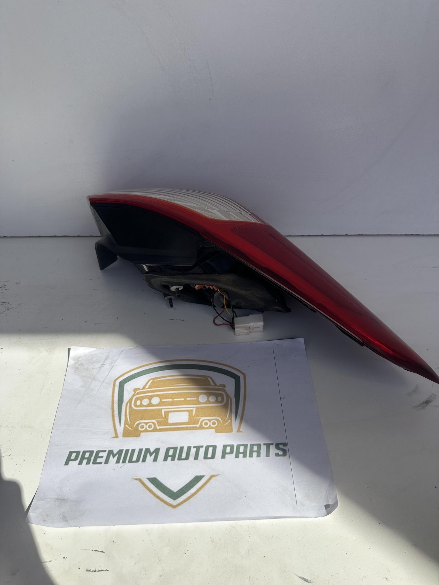 2015  YD Left Taillight