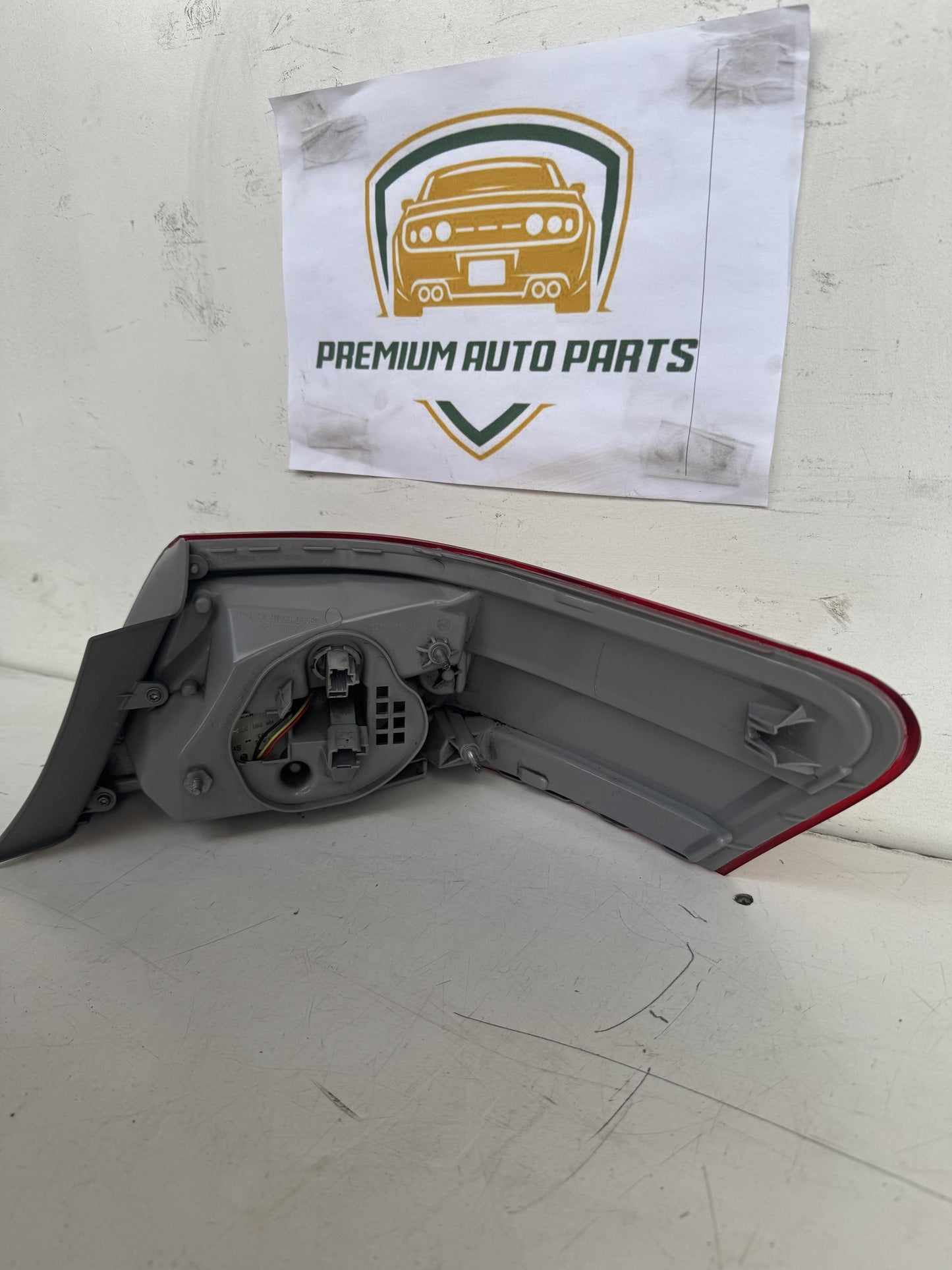 2010   Left Taillight