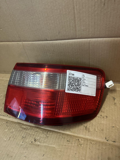 1998   Right Taillight