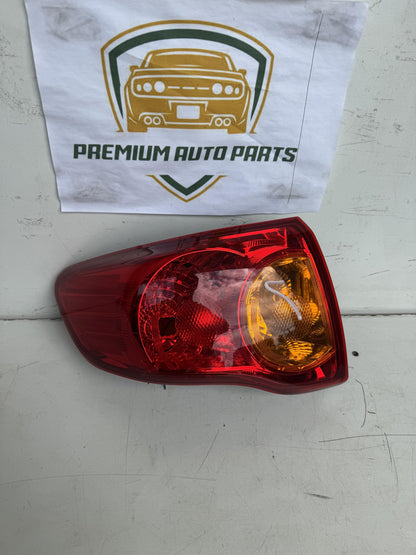 2008   Left Taillight