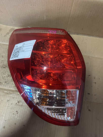 2008   Left Taillight