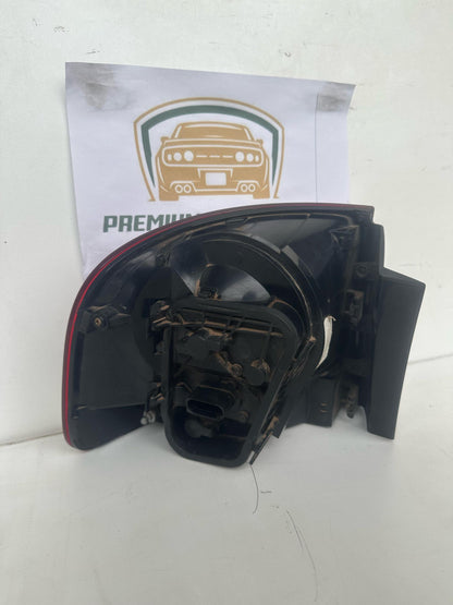 2007   Right Taillight