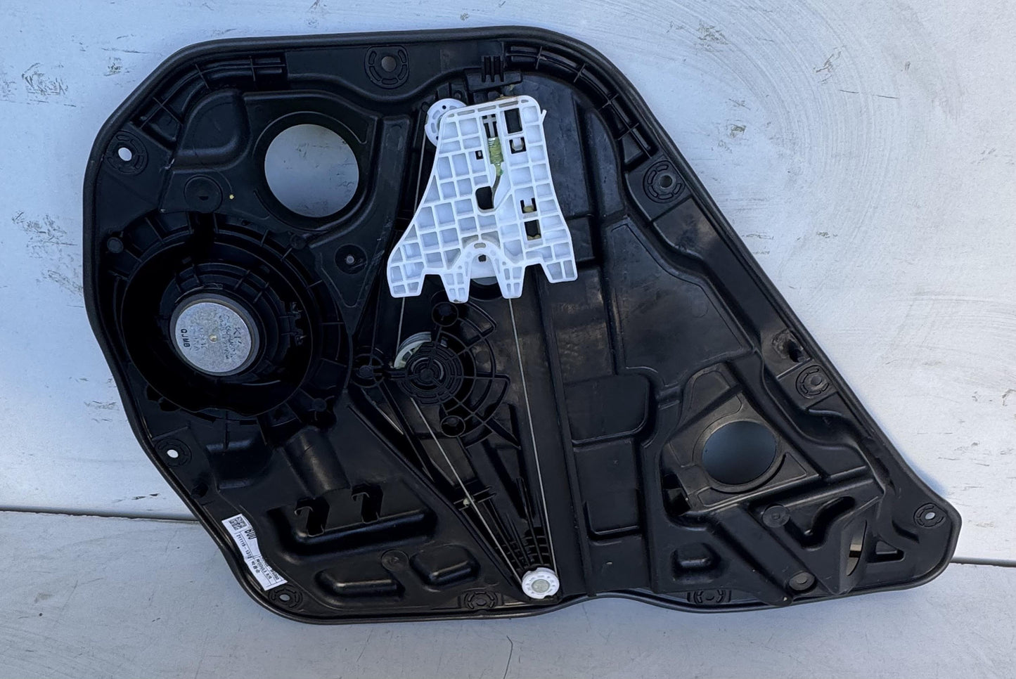 2022   Right Rear Window Regulator/Motor