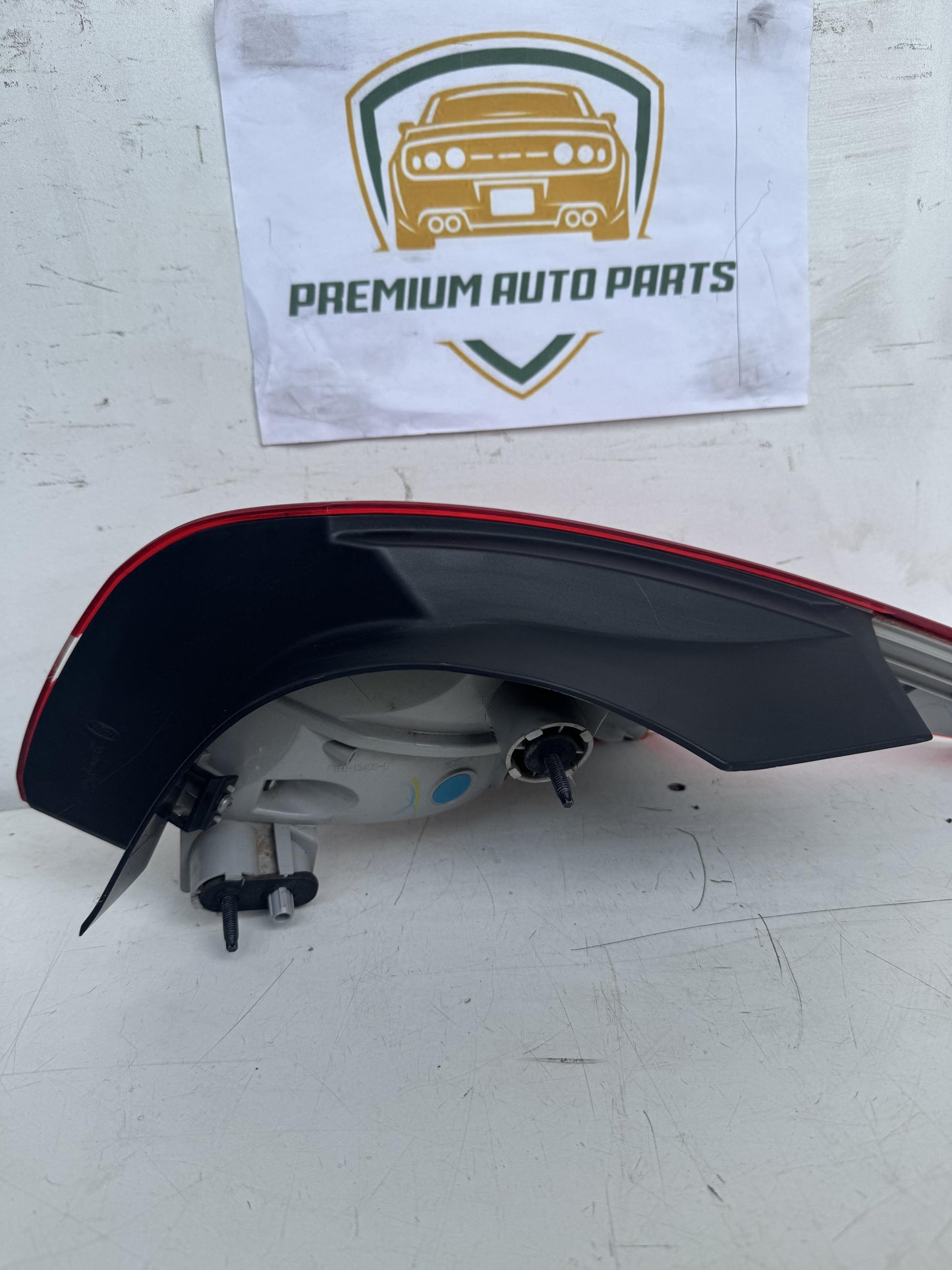 2015  LZ Left Taillight