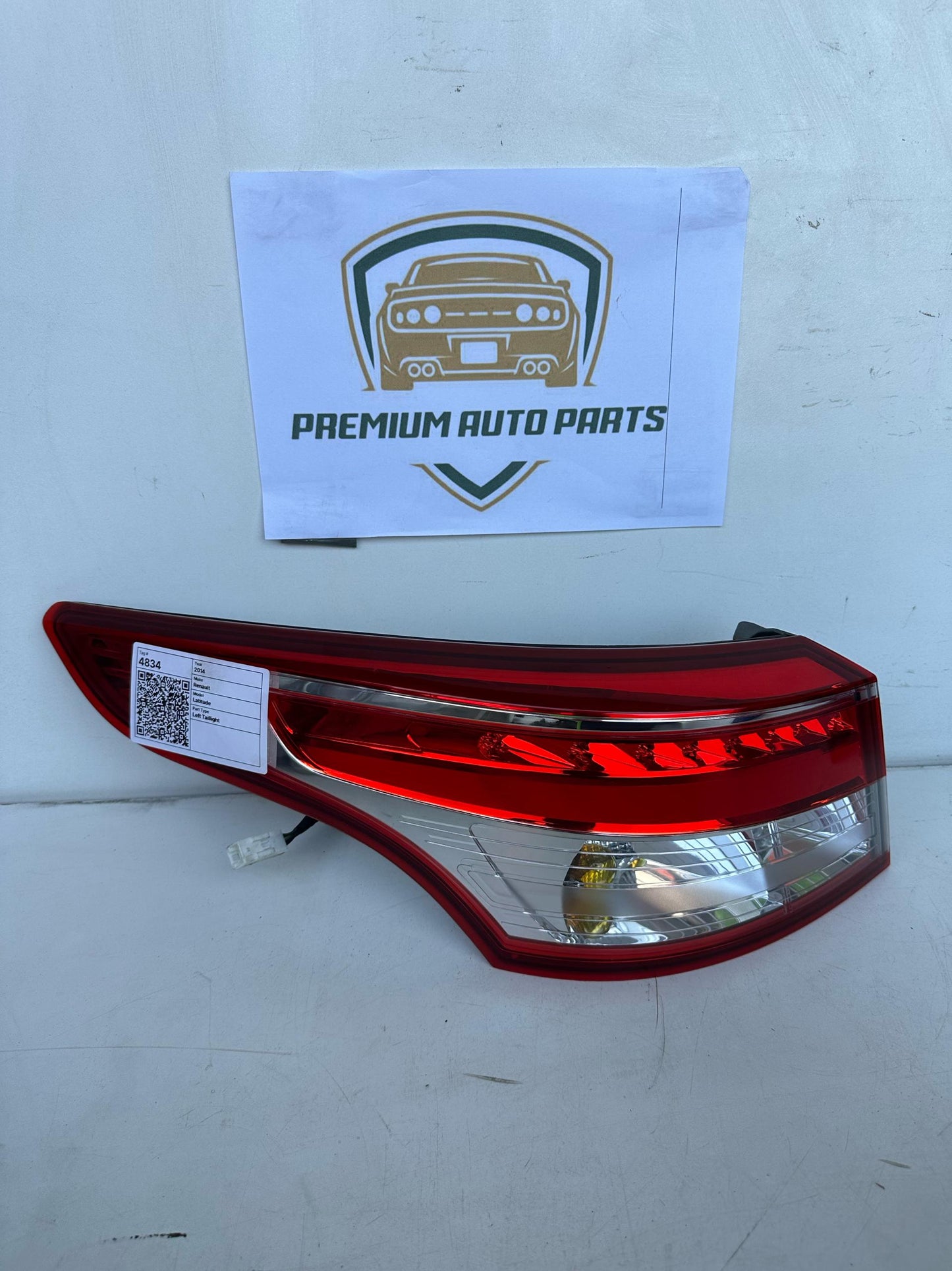 2014   Left Taillight