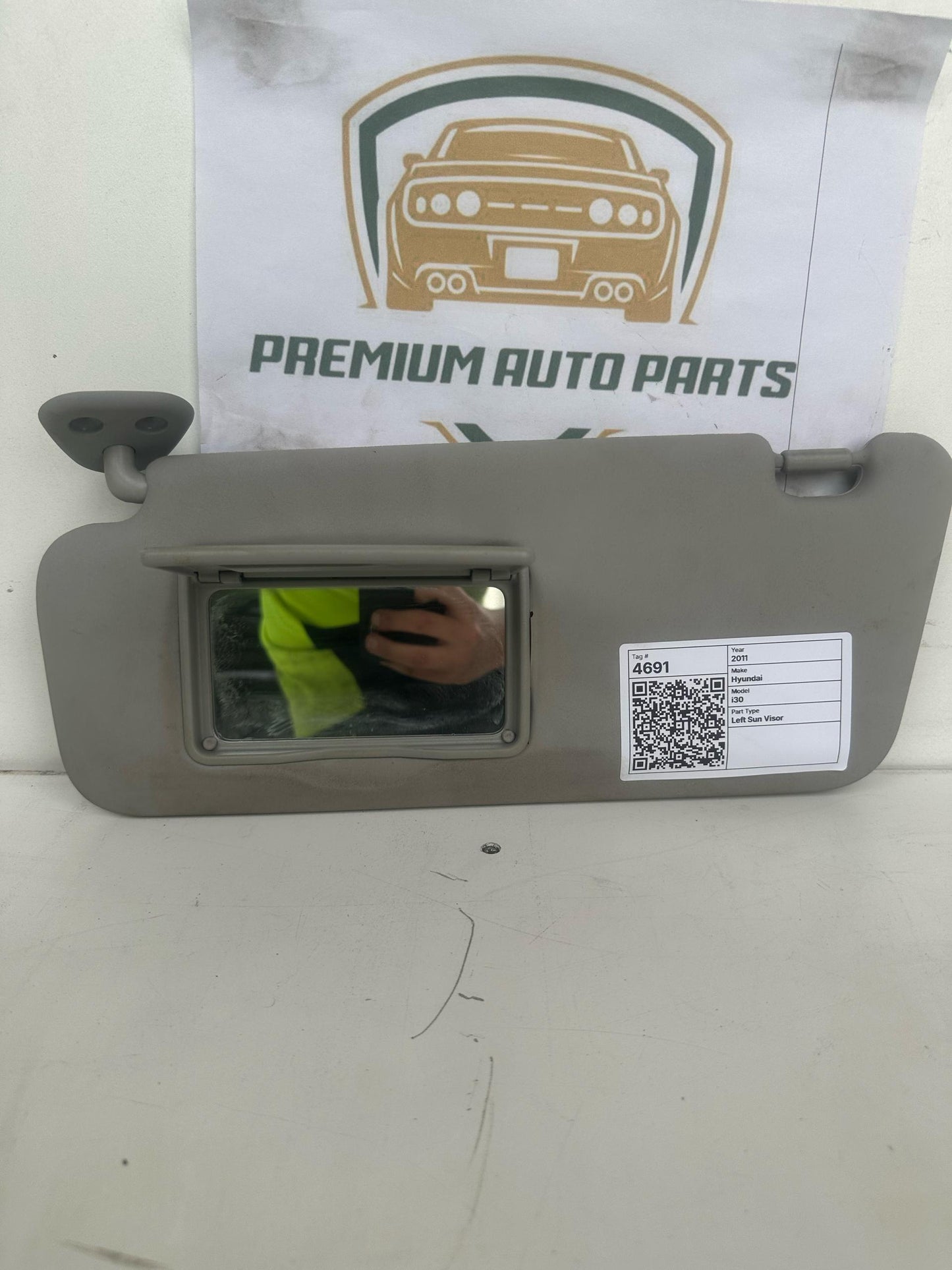 2011  FD Left Sun Visor