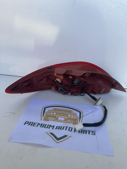 2013  II DE DH Right Taillight