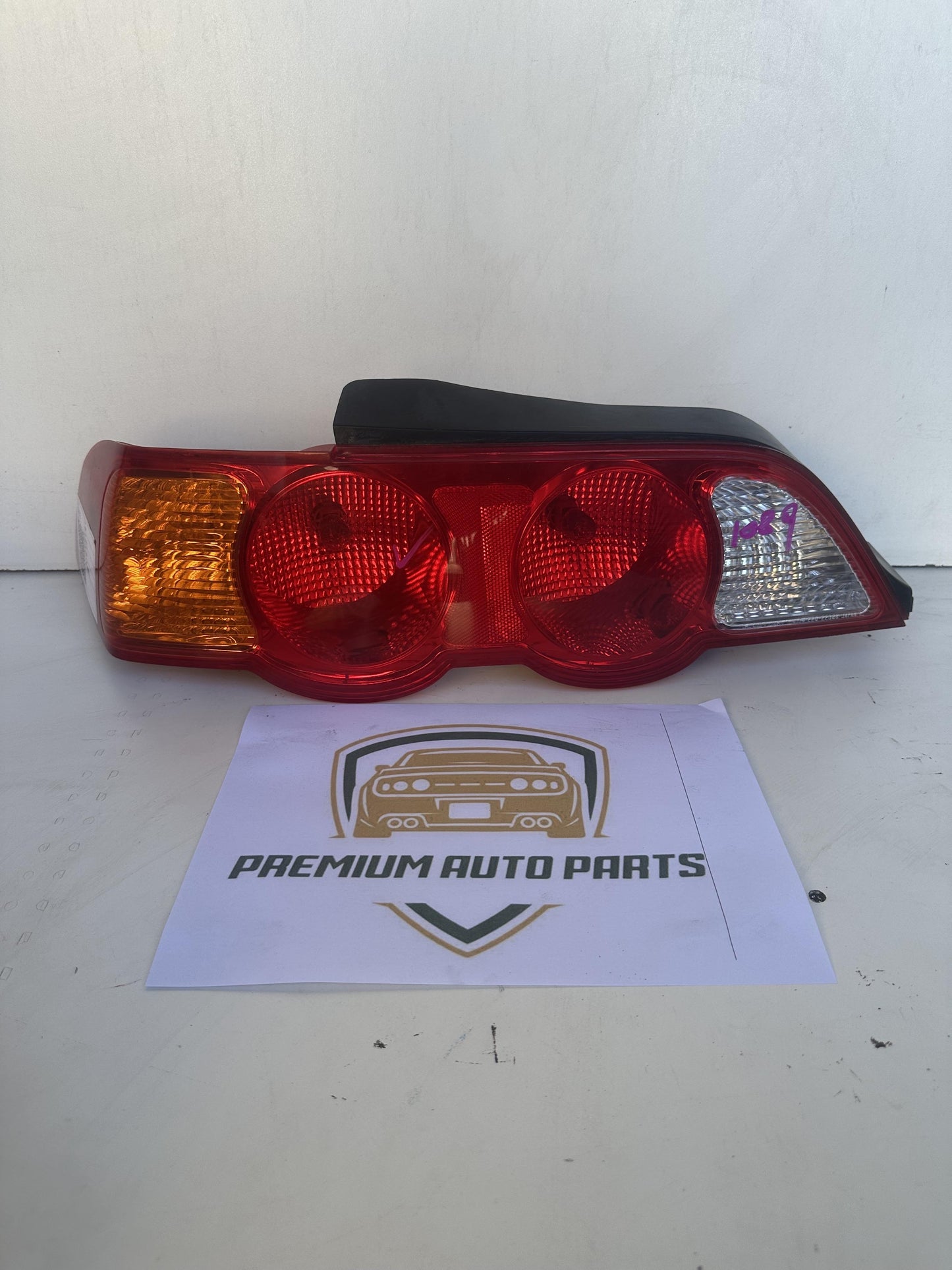 2004   Left Taillight