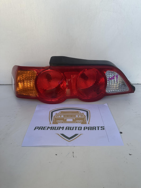 2004   Left Taillight