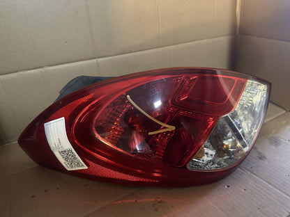 2012  I20 5d Left Taillight