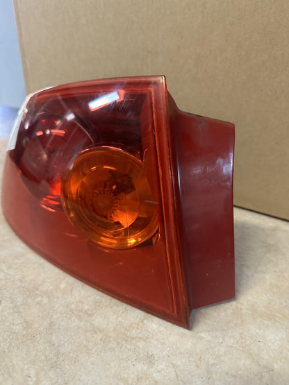 2004   Left Taillight