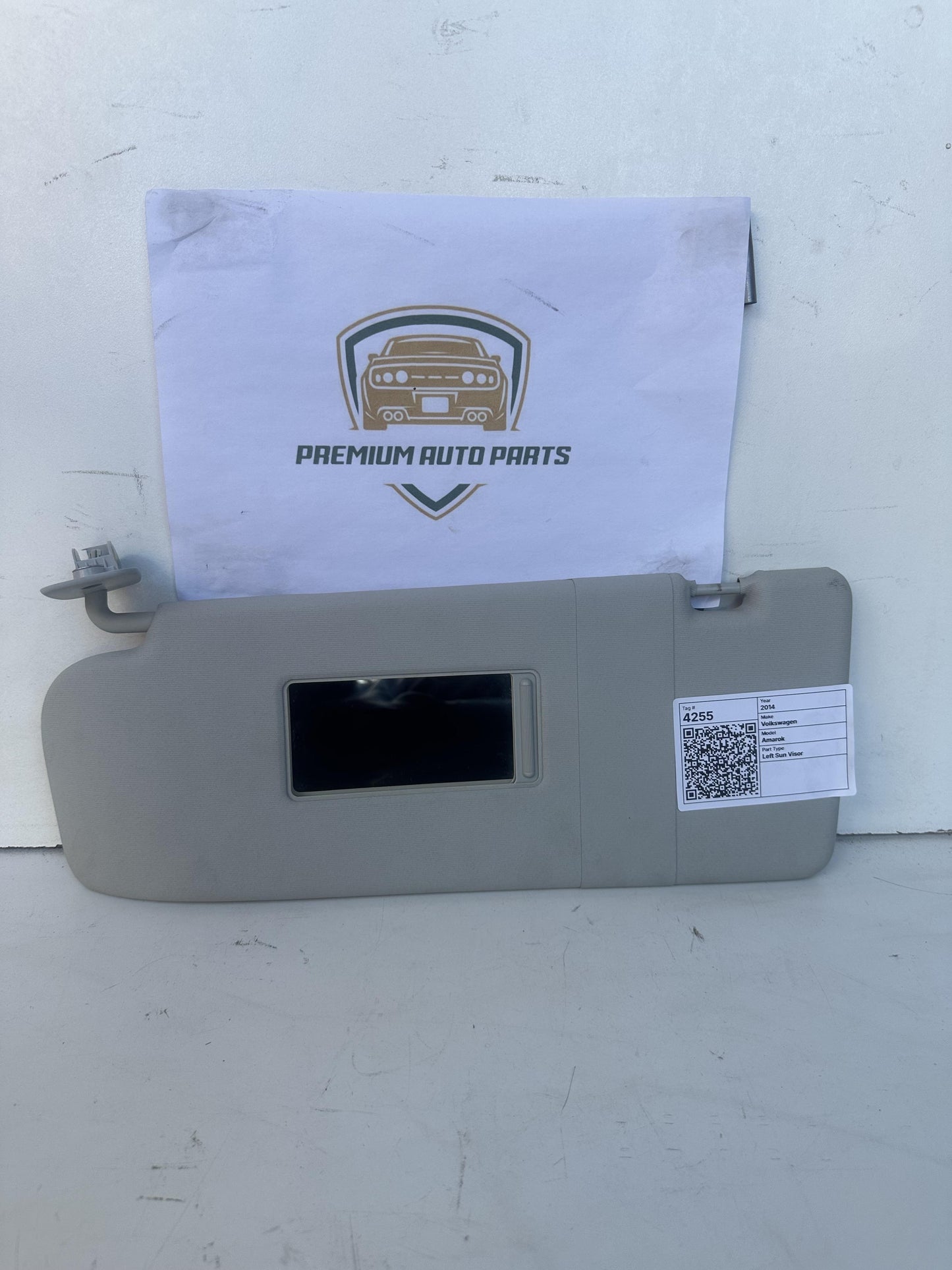2014  2H Left Sun Visor