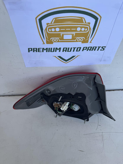 2008   Right Taillight