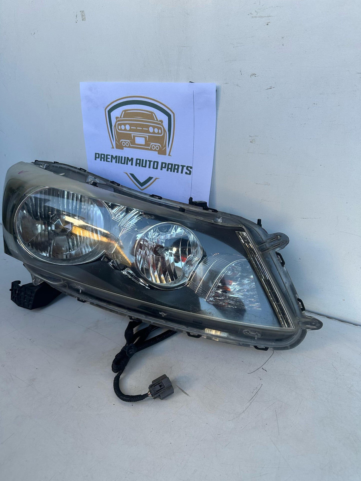 2009 Honda Accord Right Headlight