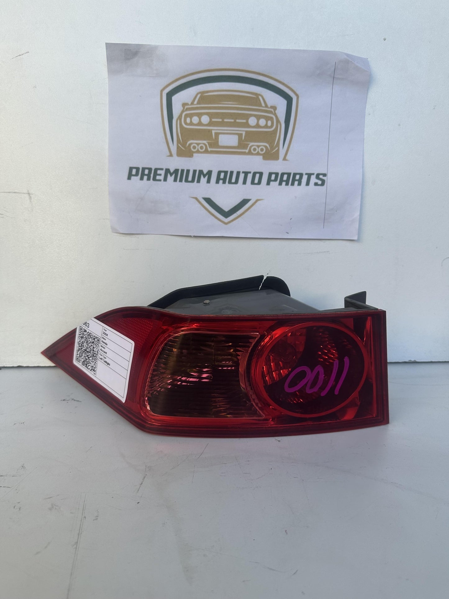 2004   Left Taillight