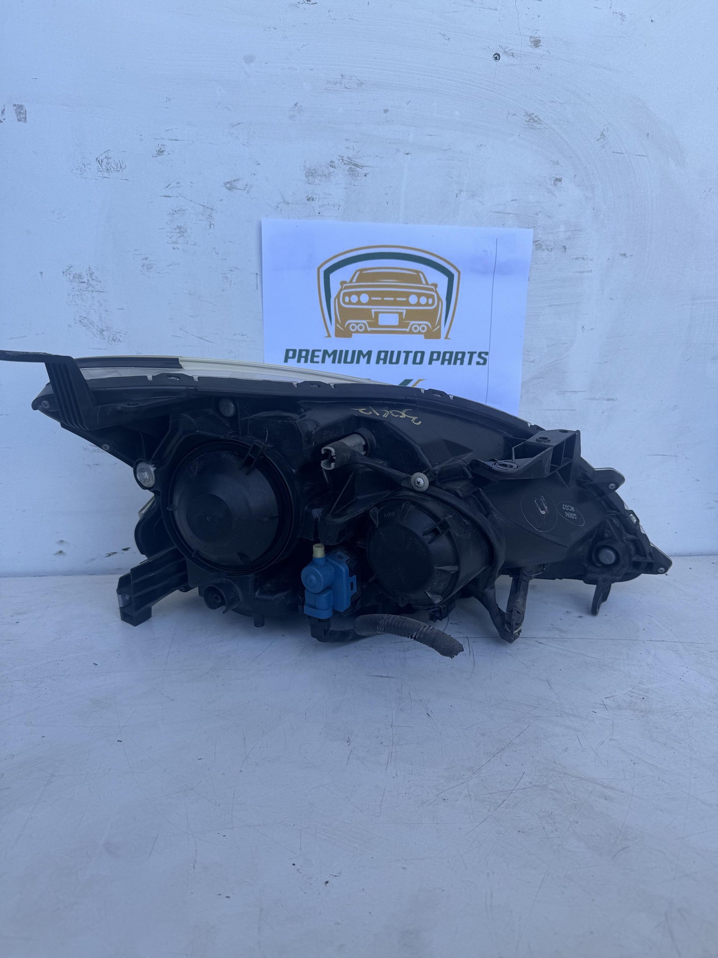2014  B17 Left Headlight