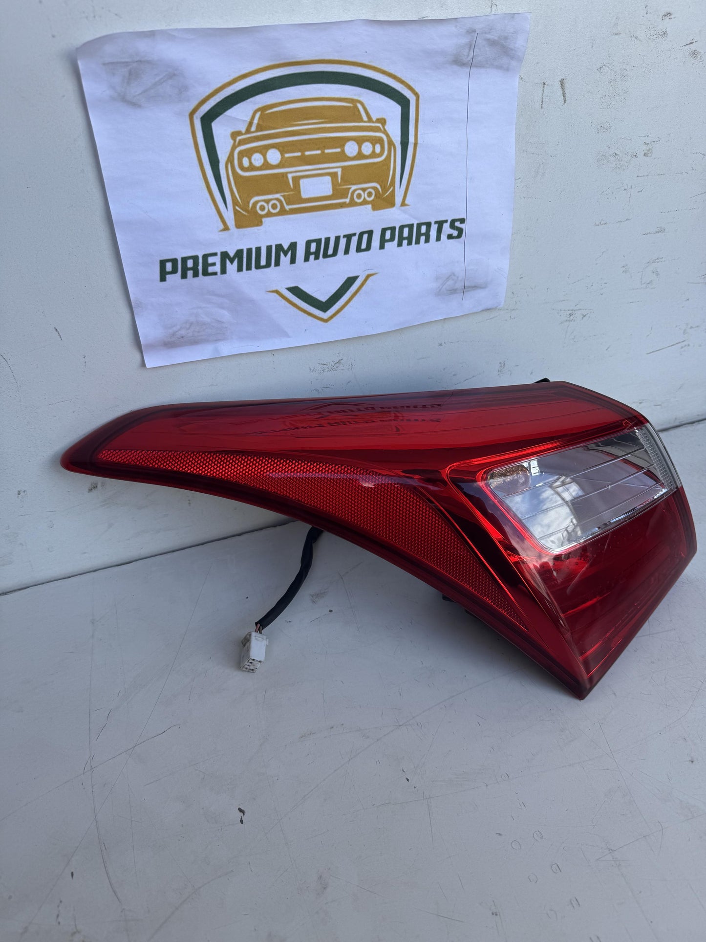 2013   Left Taillight