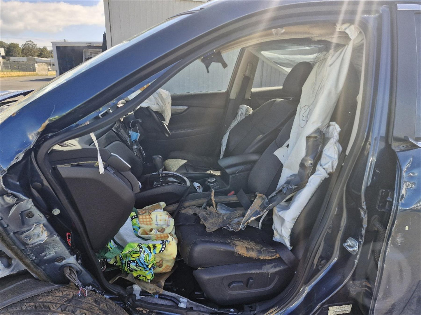 Nissan 
X-Trail