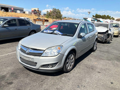 2008 Holden Astra CD AHHatchback 
Holden
Astra