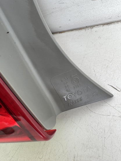 2008   Left Taillight