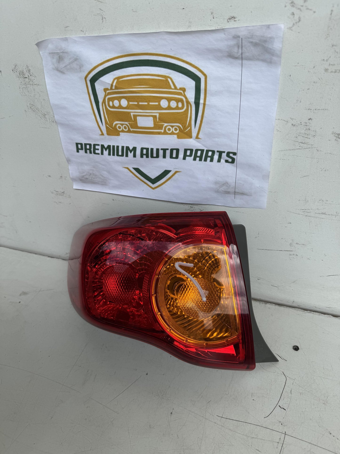 2008   Left Taillight