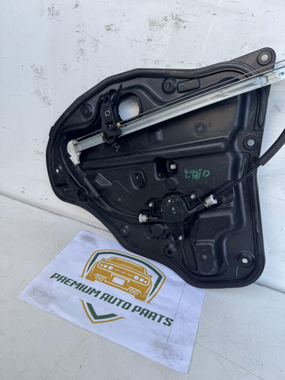 2015   Right Rear Window Regulator/Motor