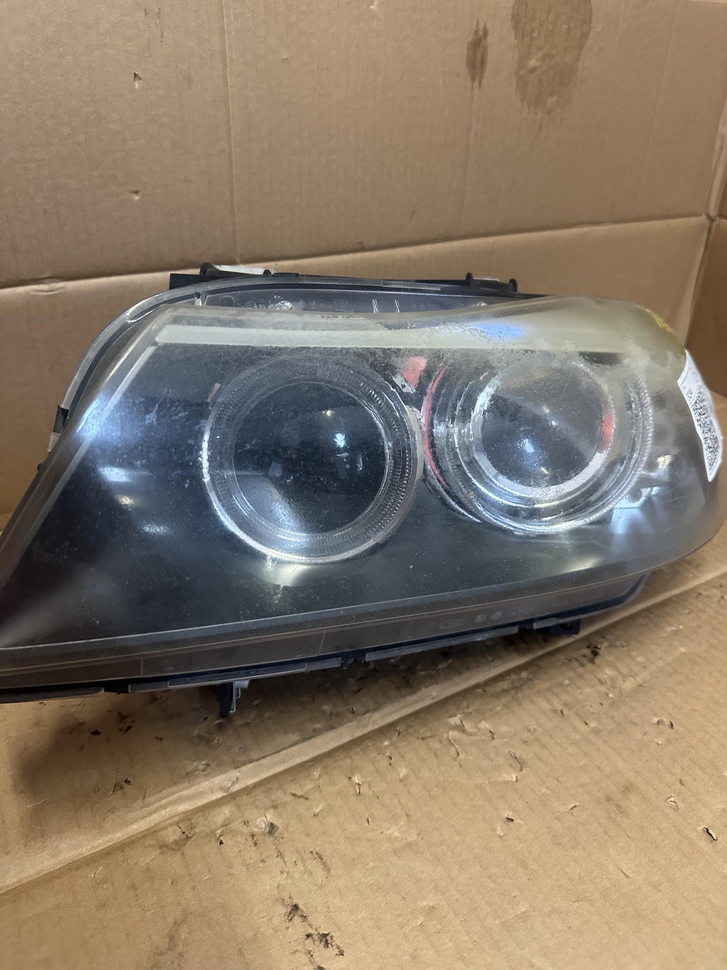2010   Left Headlight